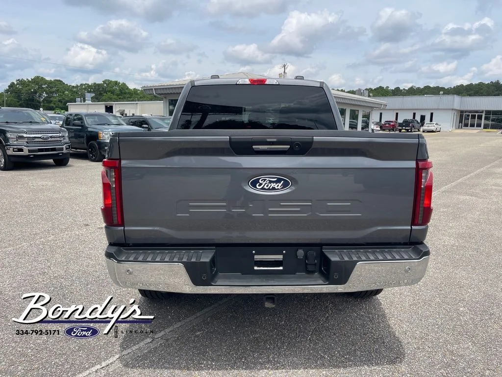 Used 2024 Gray Metallic Ford XLT image 13
