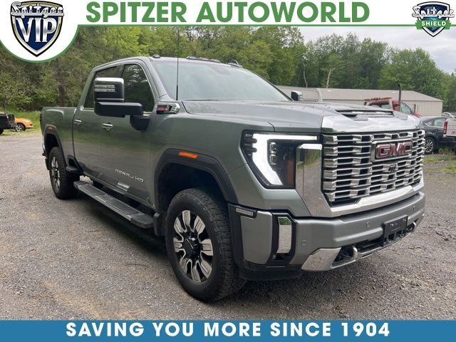2024 GMC Sierra Denali 4WD Crew Cab Standard Box's photo