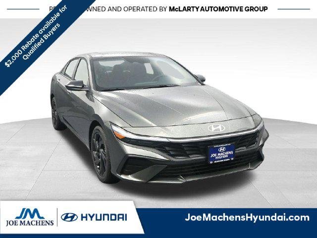 New 2026 Gray Hyundai SEL Sport Plus image 3