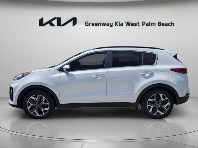 Used 2022 White Kia EX image 5