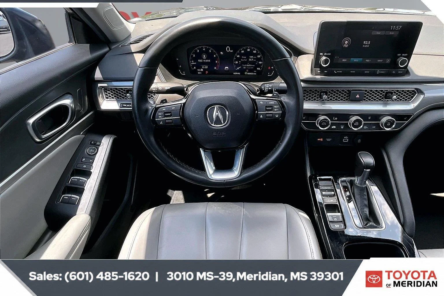 Used 2024 Majestic Black Pearl Acura Base image 5