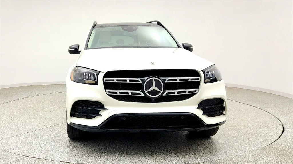Used 2021 designo Diamond White Bright Mercedes-Benz GLS 580 4MATIC® SUV w/ Driver Assist Pkg Plus & Night Pkg image 2
