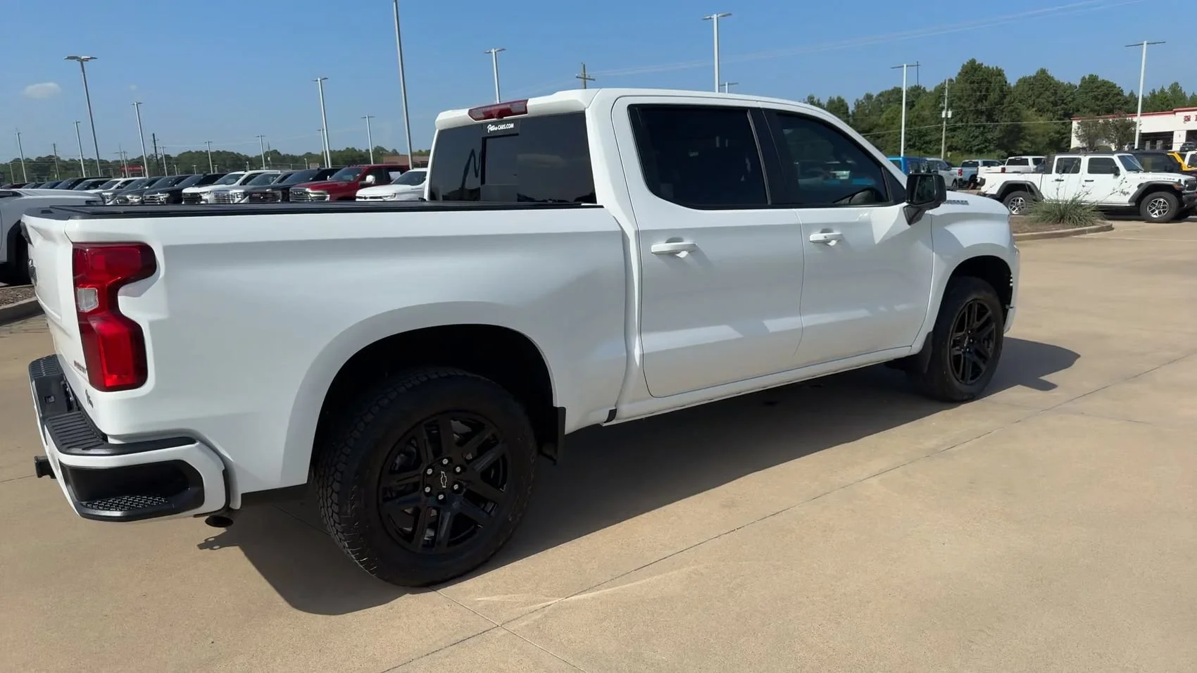 Used 2024 Summit White Chevrolet RST image 9
