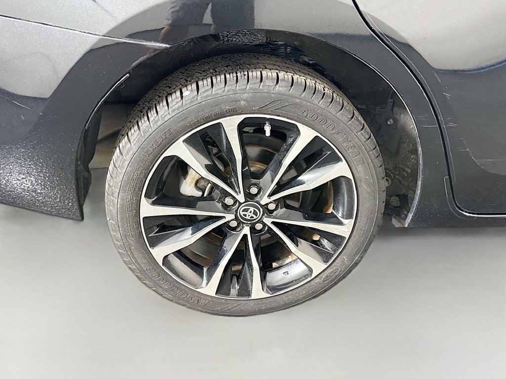 Used 2018 Black Sand Pearl Toyota SE image 28