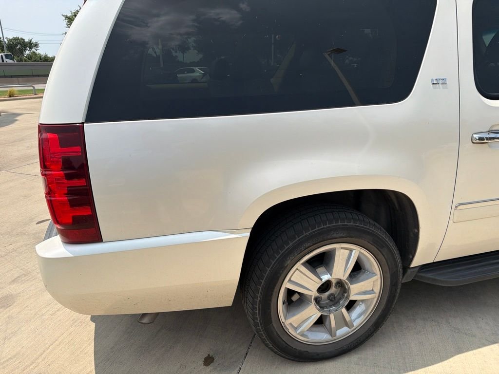 Used 2010 White Chevrolet LTZ image 13