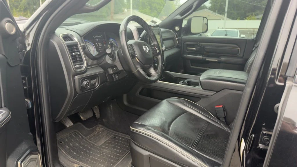 Used 2020 Diamond Black Crystal Pearl Coat Ram Limited image 5