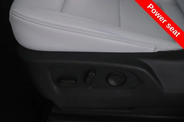 Used 2026 Black Chevrolet Premier image 19