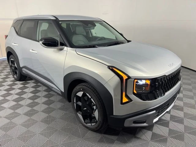 2027 Kia Seltos EX FWD's photo