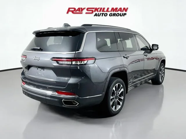 Used 2022 Gray Jeep Overland image 7