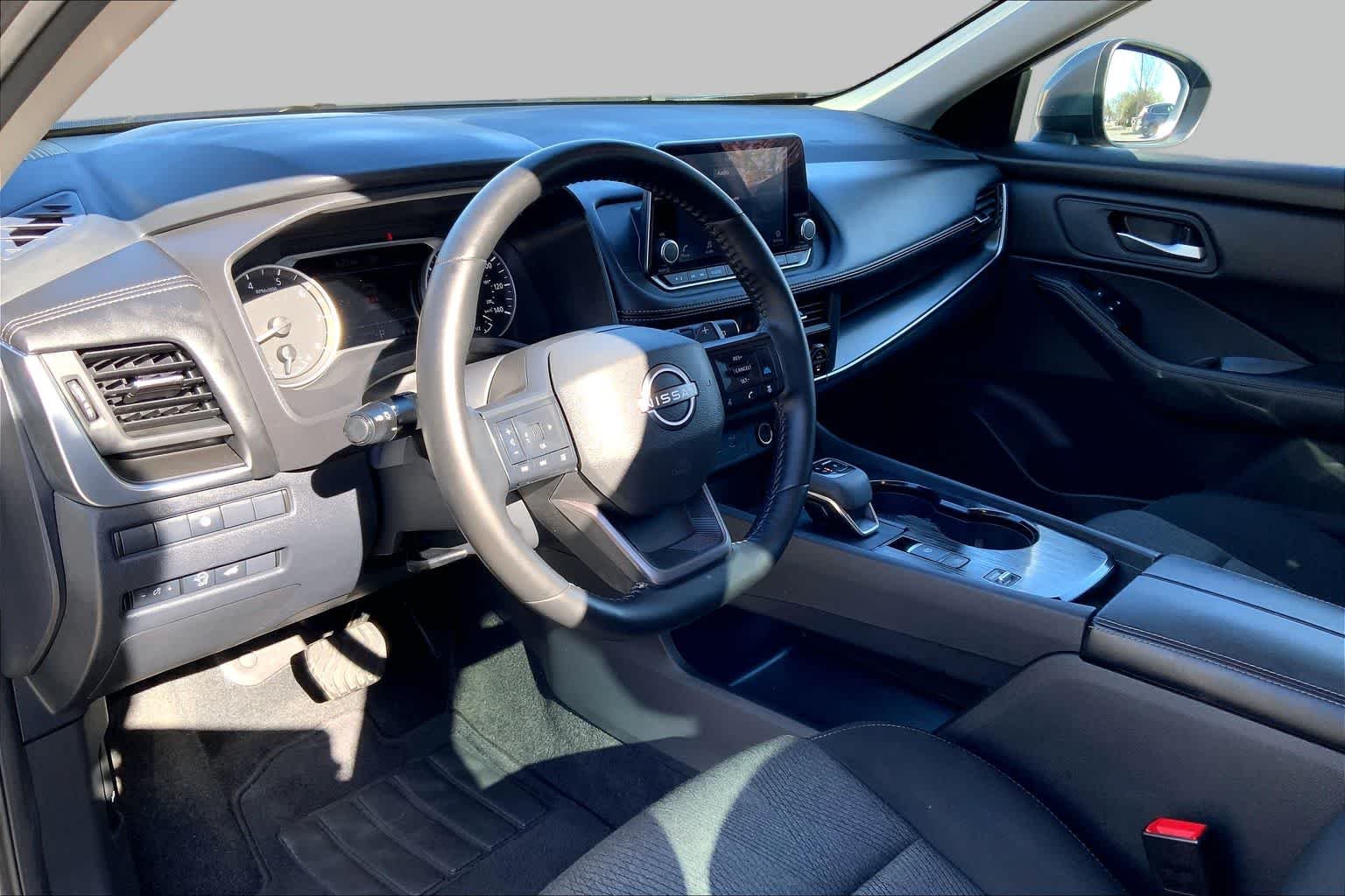 Used 2025 Gun Metallic Nissan SV image 16
