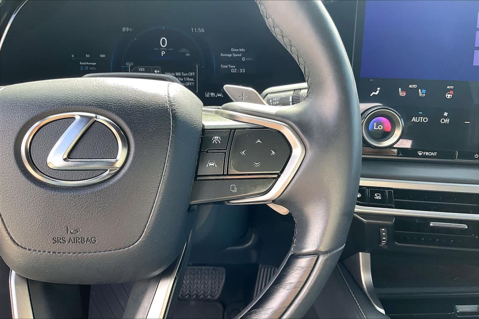 Used 2025 Eminent White Pearl Lexus Premium Plus image 25
