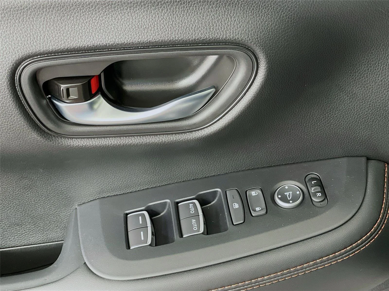 2026 Honda HR-V Sport - Photo 17