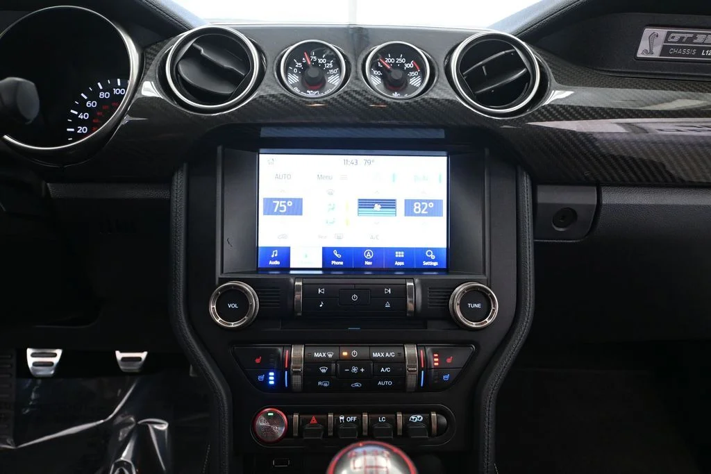 Used 2020 Blue Ford Shelby GT350 image 31