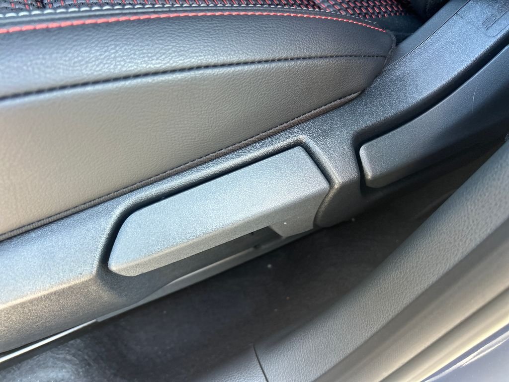 New 2026 Nissan Kicks SR 4D Sport Utility