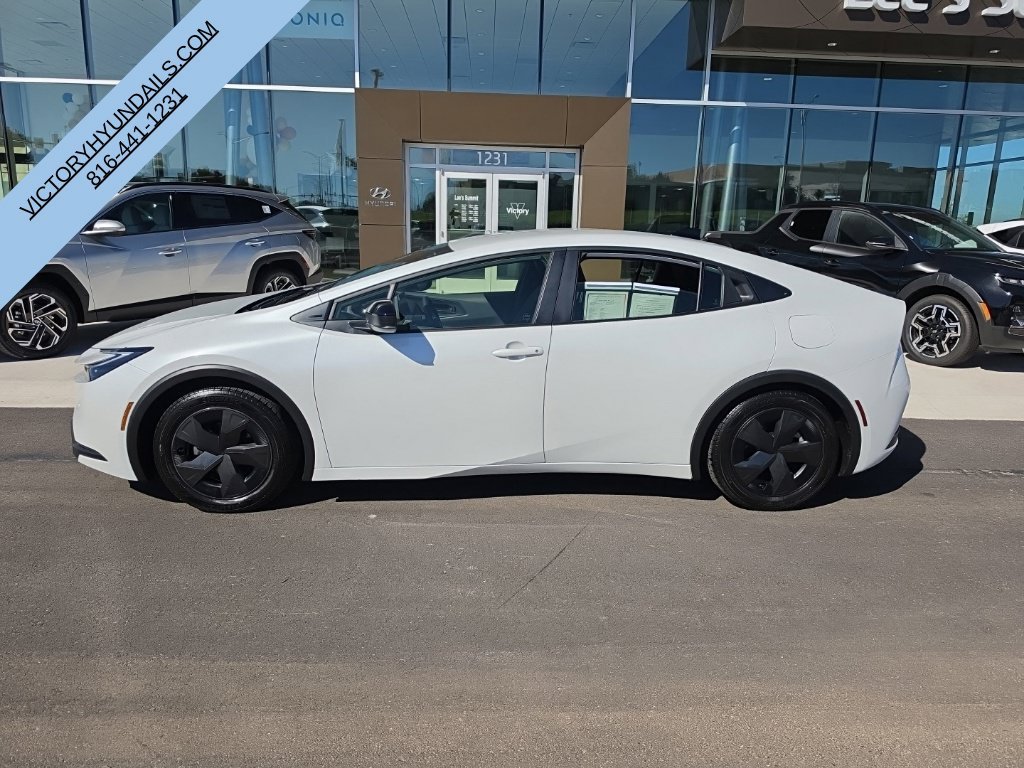 Used 2026 Toyota Prius LE with VIN JTDACAAU6T3074562 for sale in Kansas City