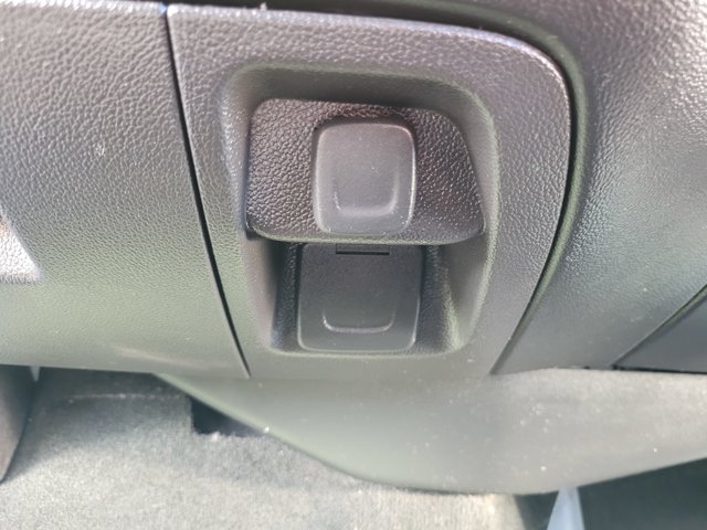 Used 2018 Red Chevrolet LT image 26