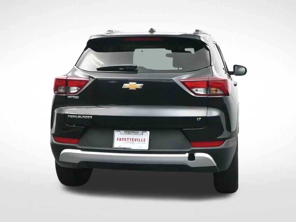 Used 2025 Black Chevrolet LT image 6