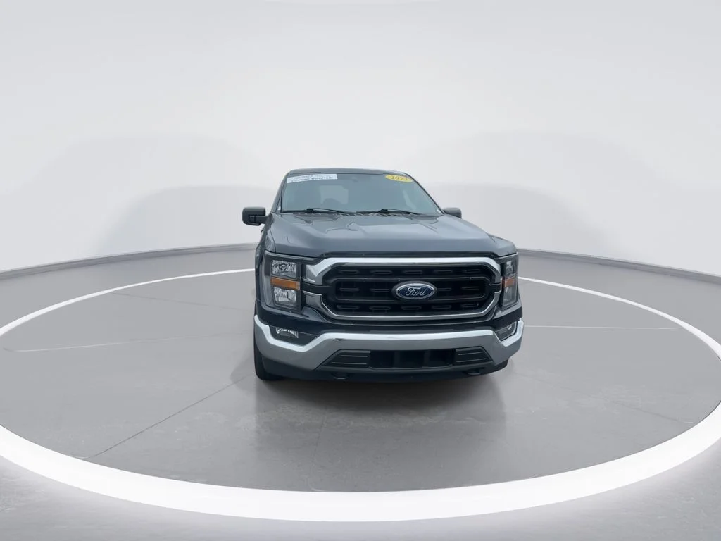 Used 2023 Blue Ford XLT image 3