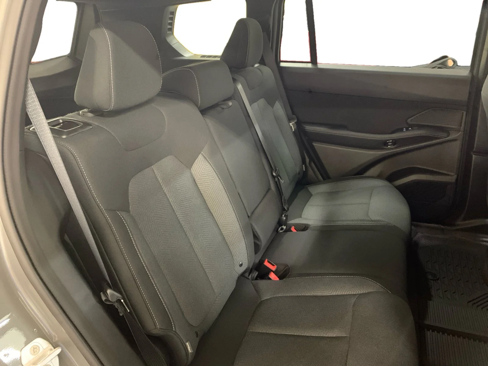 New 2026 STING-GREY Jeep Laredo image 18