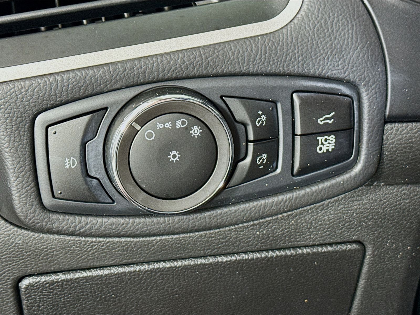 Used 2023 Black Metallic Ford SEL image 11
