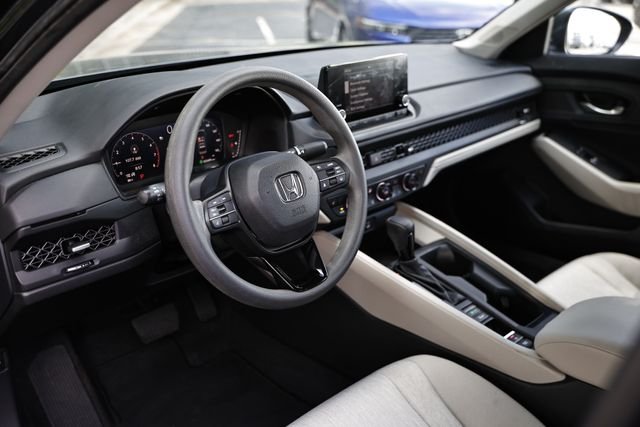 Used 2023 Meteorite Gray Metallic Honda EX image 19