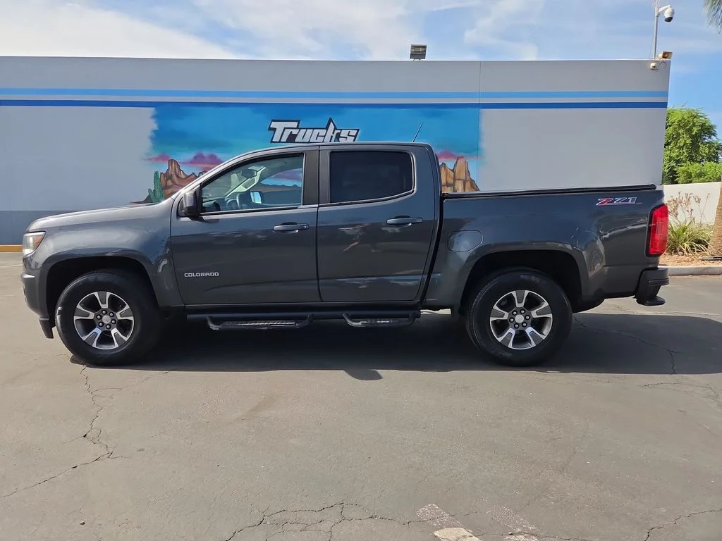 Used 2016 Gray Chevrolet Z71 image 4