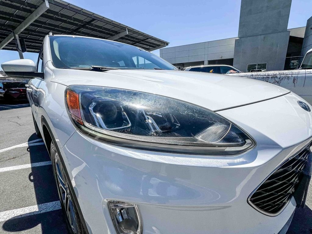 Used 2020 White Ford SEL image 7