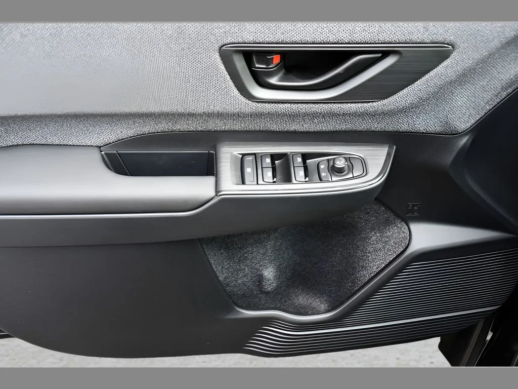 New 2026 CRYSTAL BLACK SILICA Subaru Premium image 23