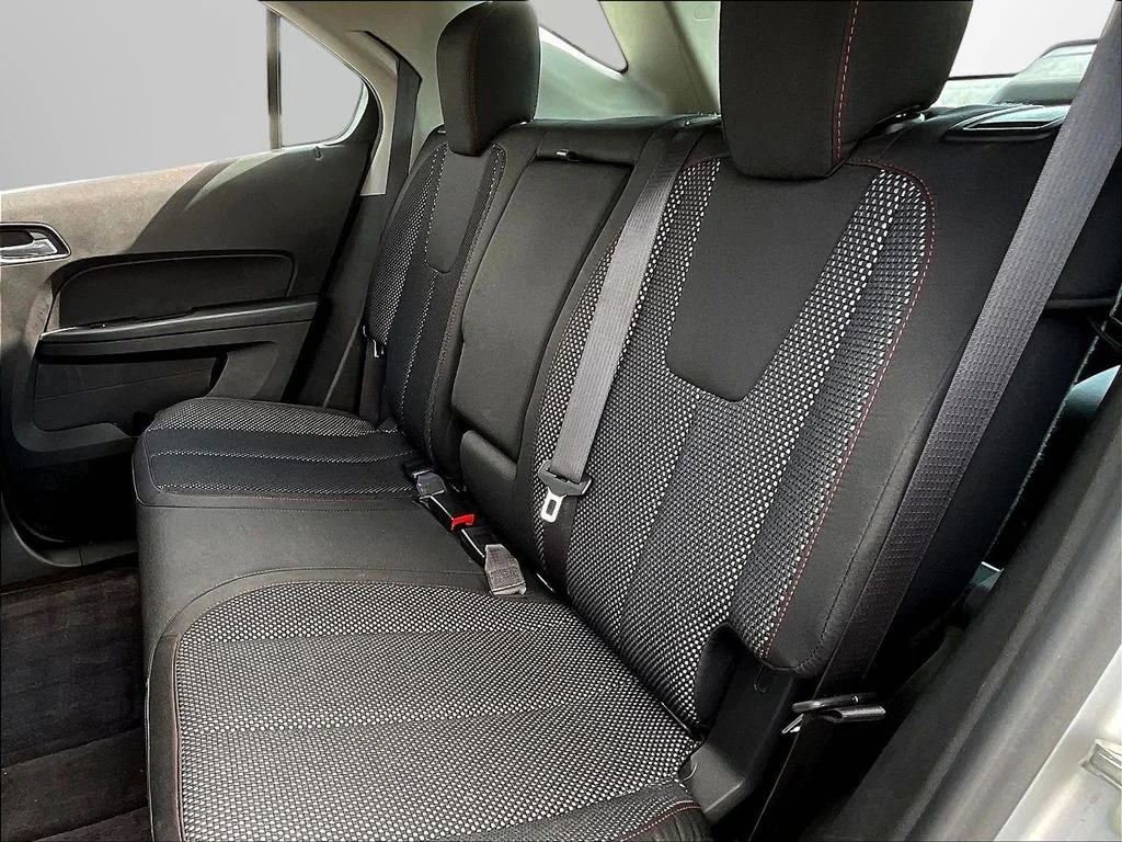 Used 2016 Silver Ice Metallic Chevrolet LS image 22