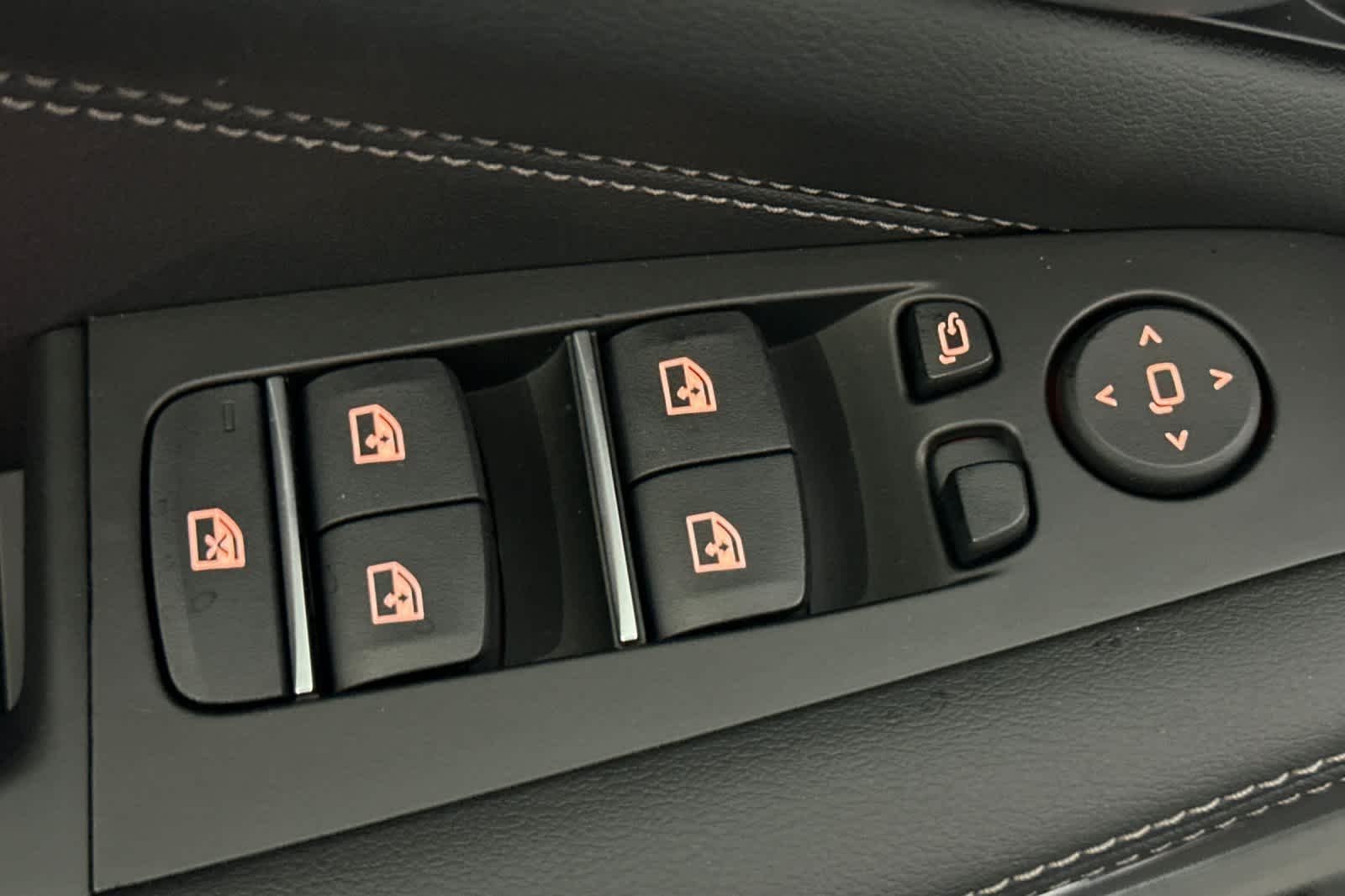 Used 2026 Skyscraper Grey Metallic BMW xDrive40i image 13