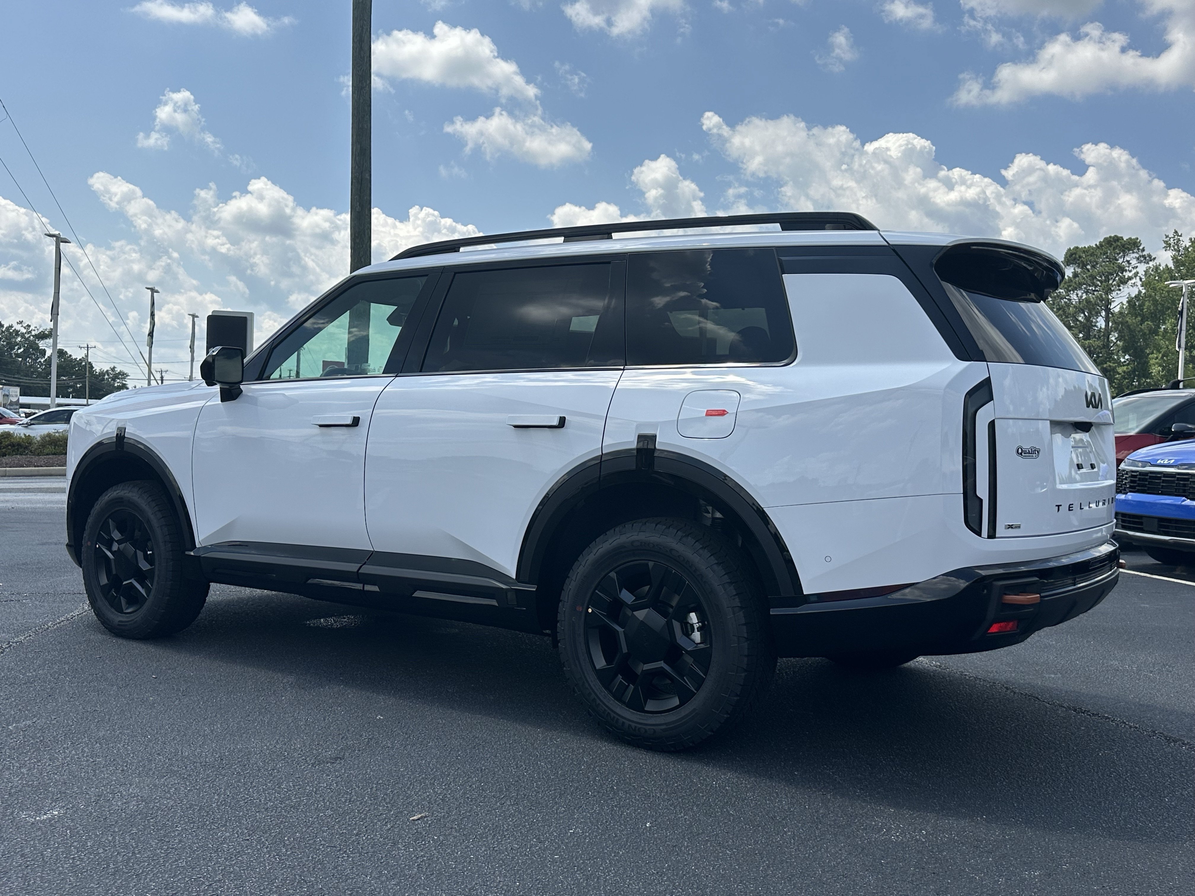New 2027 Glacial White Pearl Kia X-Pro SX Prestige image 6