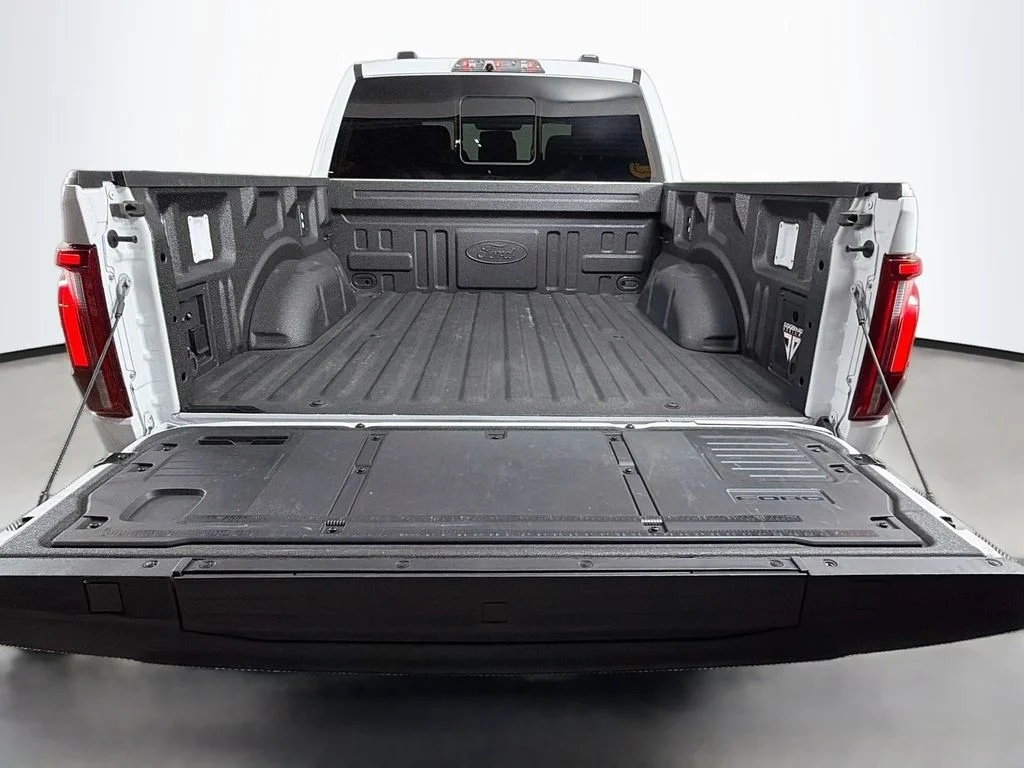 Used 2025 White Ford Raptor image 28