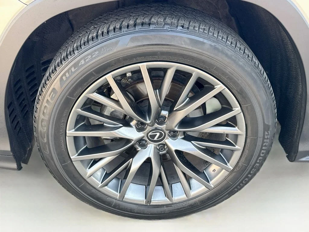 Used 2021 Silver Lexus 350 F Sport Handling image 43