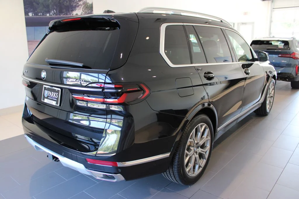 New 2027 Black Sapphire Metallic BMW xDrive40i image 17