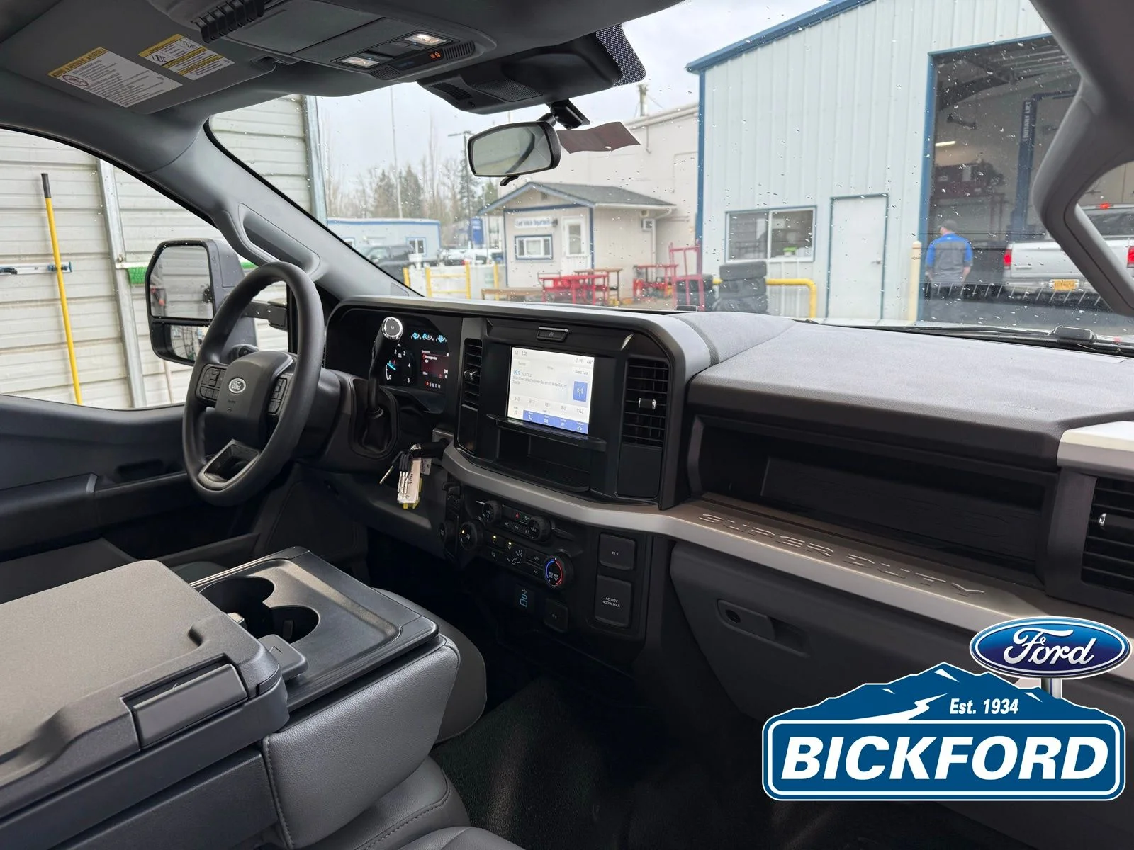 2025 Ford F-550 Super Duty Chassis Cab XL - Photo 11