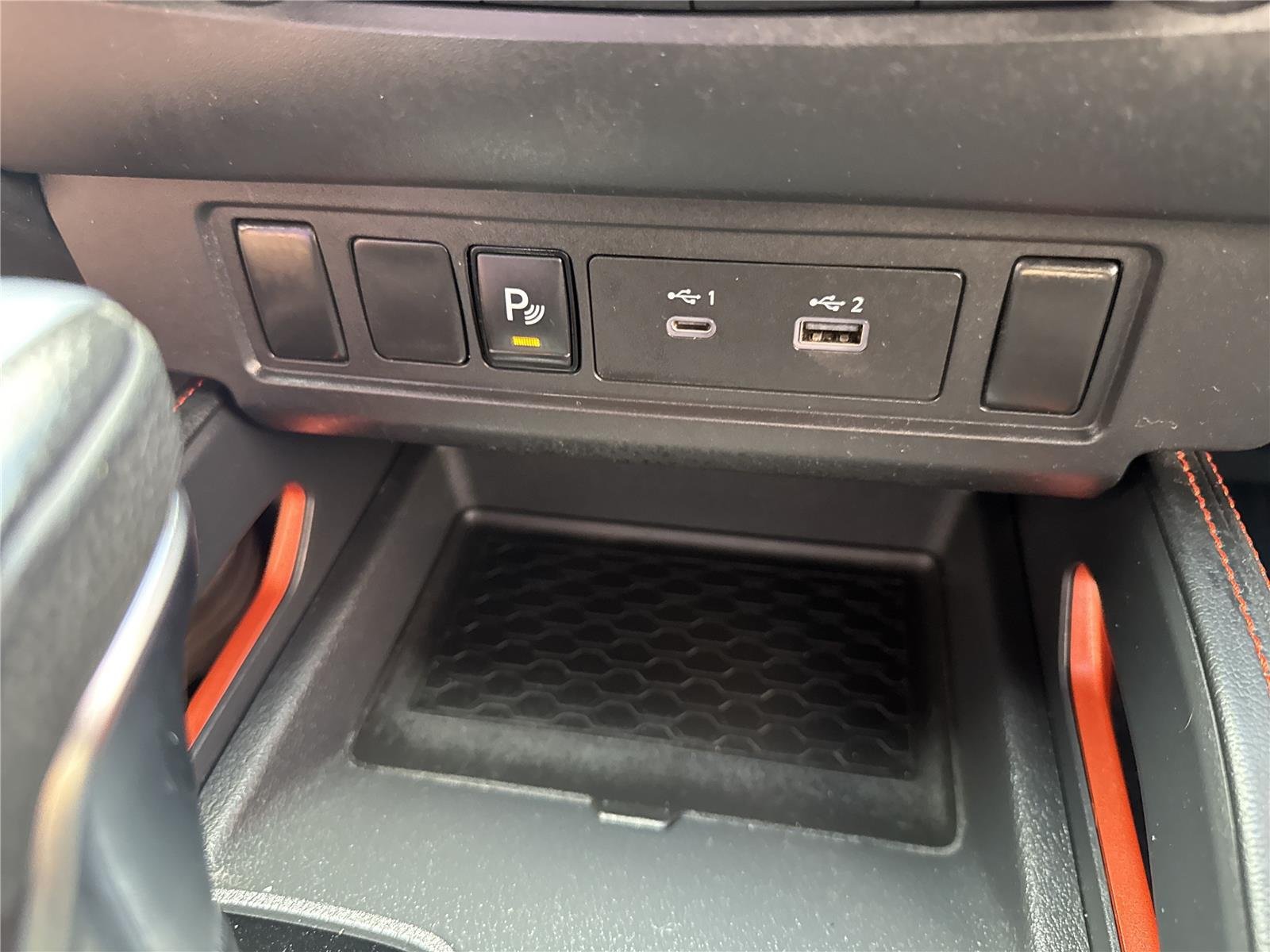 Used 2022 Super Black Nissan PRO-X image 26