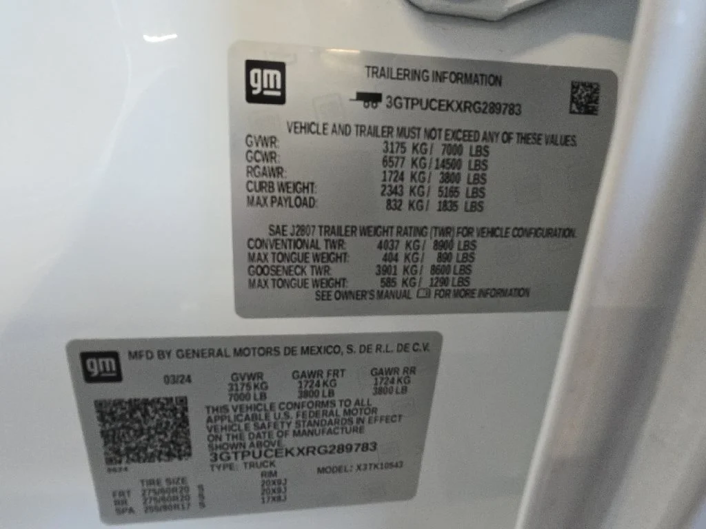 Certified Used 2024 Summit White GMC Elevation image 31