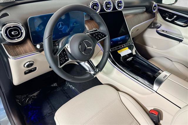 New 2026 Verde Silver Metallic Mercedes-Benz GLC 300 image 39
