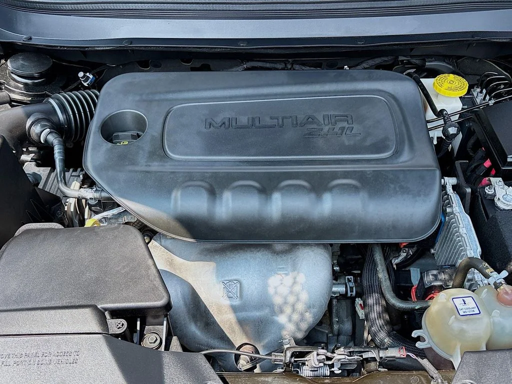 Used 2020 Diamond Black Jeep Limited image 26