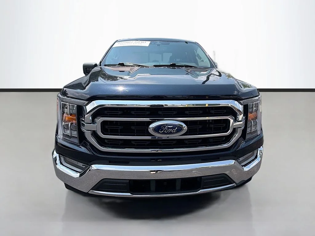 Used 2023 Blue Ford XLT image 2