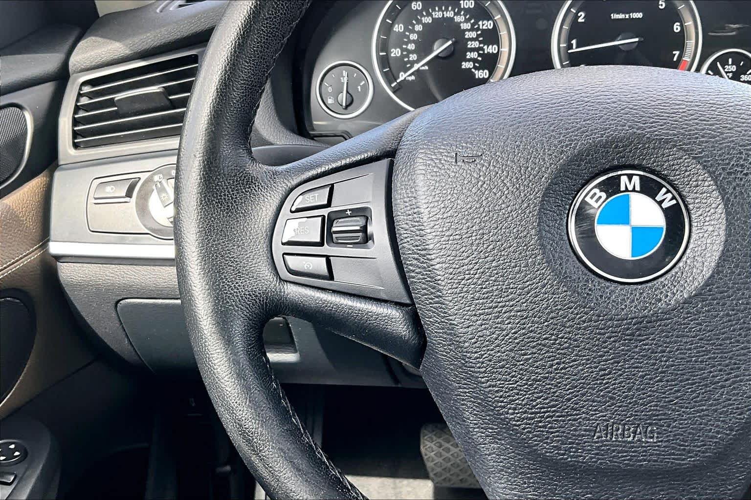 Used 2013 Alpine White BMW xDrive28i image 23