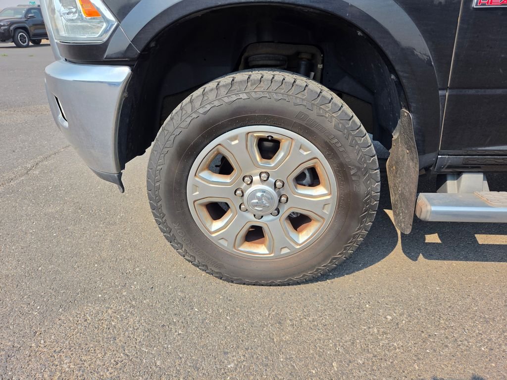 Used 2014 Black Ram Laramie image 9