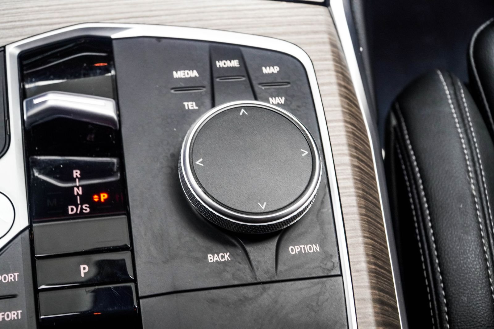 Used 2025 Black BMW 330i xDrive image 22