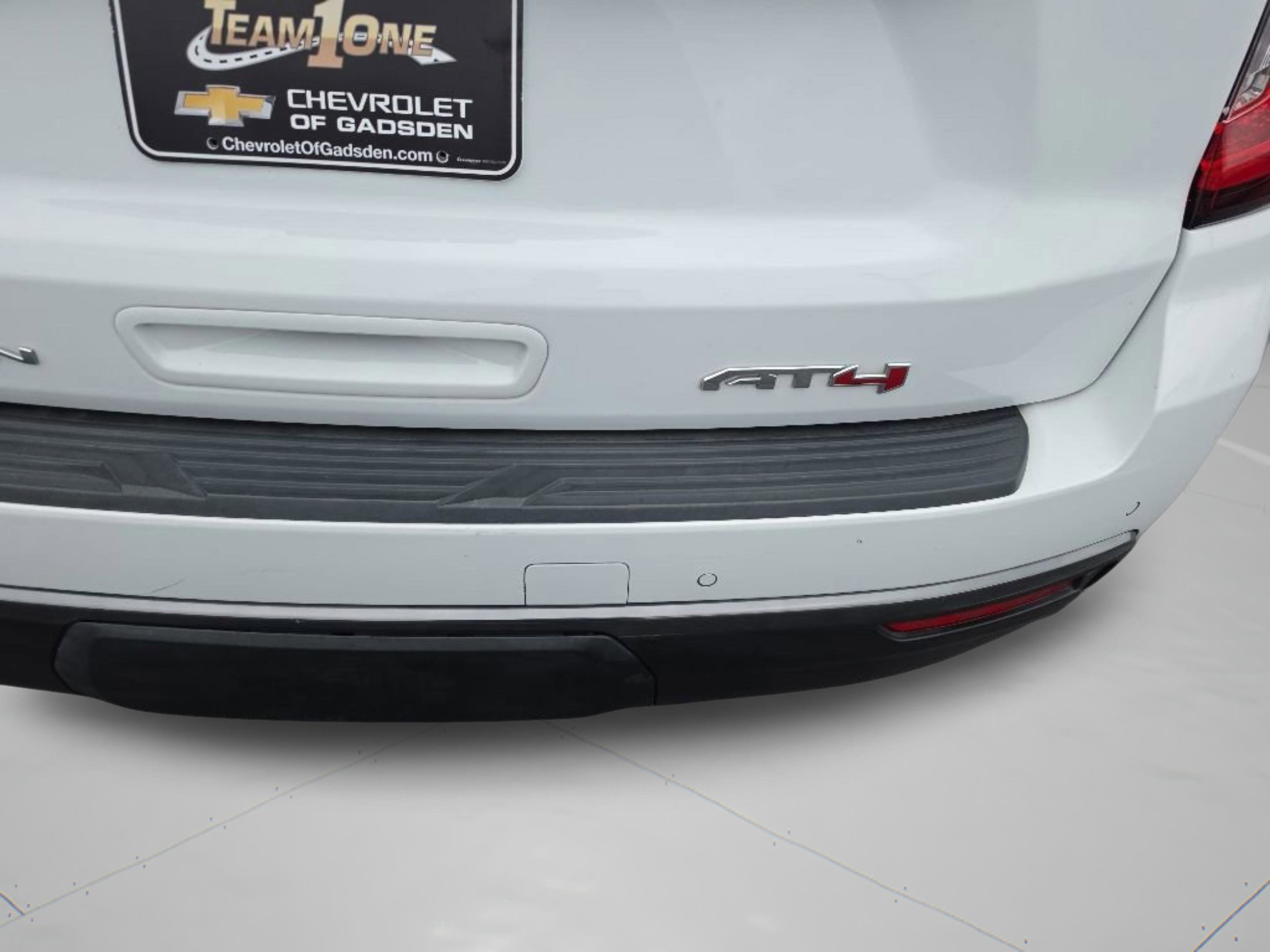 Used 2023 Summit White GMC AT4 image 31