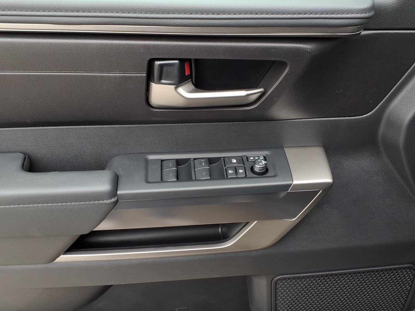 2026 Toyota Tundra SR5 - Photo 18