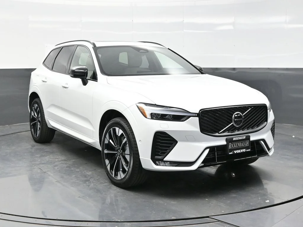 2026 Volvo XC60 B5 Plus Dark AWD's photo