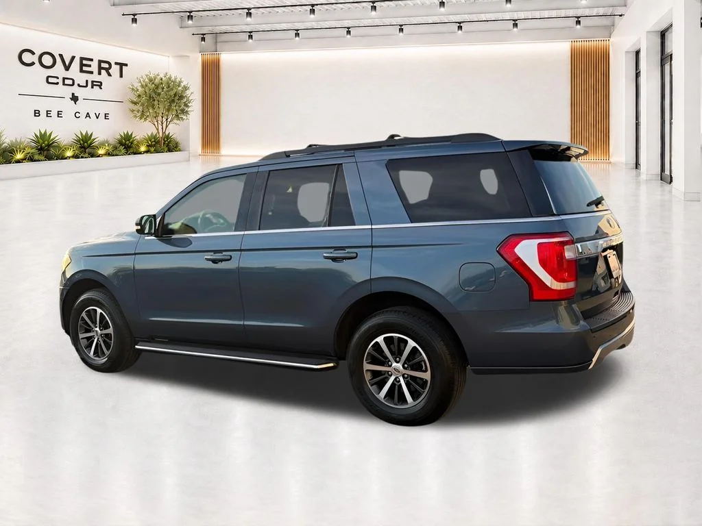 Used 2018 Blue Ford XLT image 12