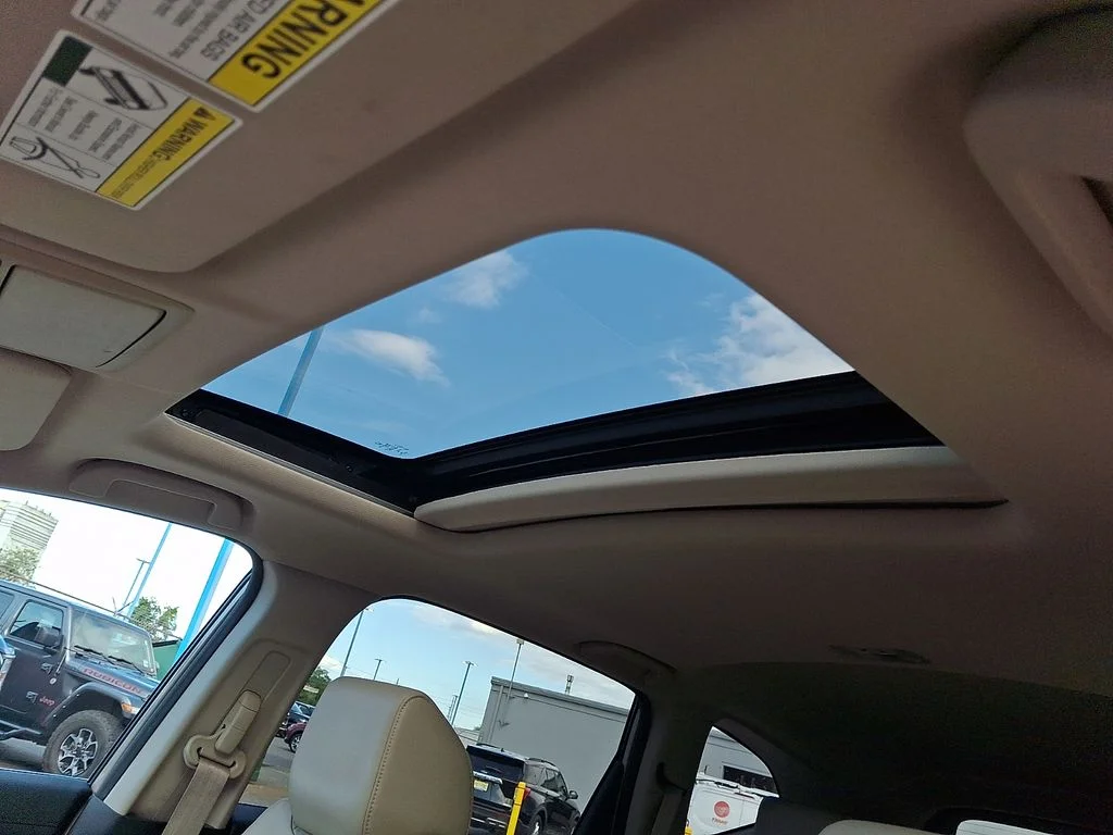 Used 2017 Gold Honda EX-L image 14