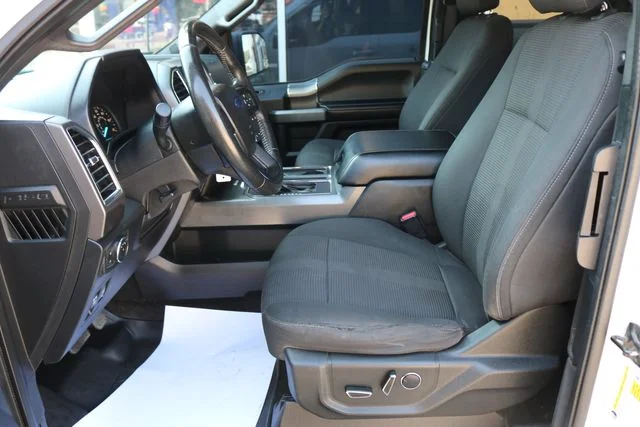 Used 2016 White Ford XLT image 10