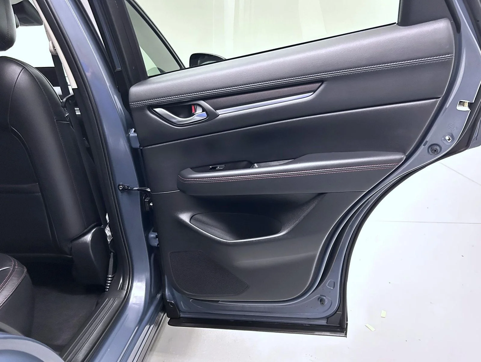 Certified Used 2023 Gray Mazda 2.5 S Carbon Edition image 17